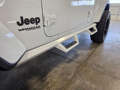 2020 Jeep Wrangler Unlimited Sahara Altitude