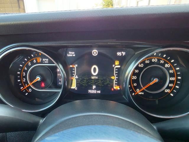 2020 Jeep Wrangler Unlimited Sahara Altitude