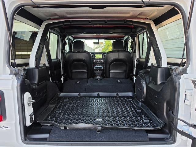 2020 Jeep Wrangler Unlimited Sahara Altitude