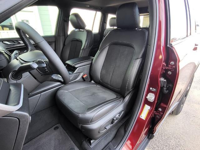 2025 Jeep Grand Cherokee Altitude X 4x2