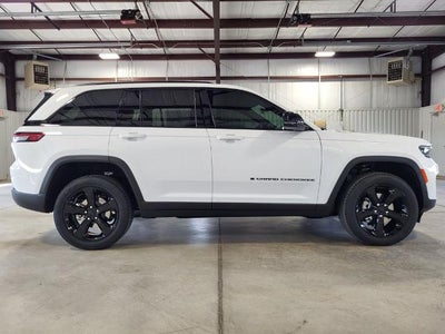 2025 Jeep Grand Cherokee Altitude 4x4