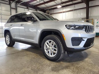 2025 Jeep Grand Cherokee Laredo X 4x4