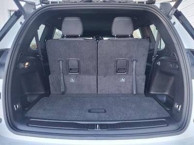 2025 Jeep Grand Cherokee L Laredo 4x2