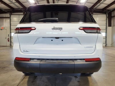 2025 Jeep Grand Cherokee L Laredo 4x2