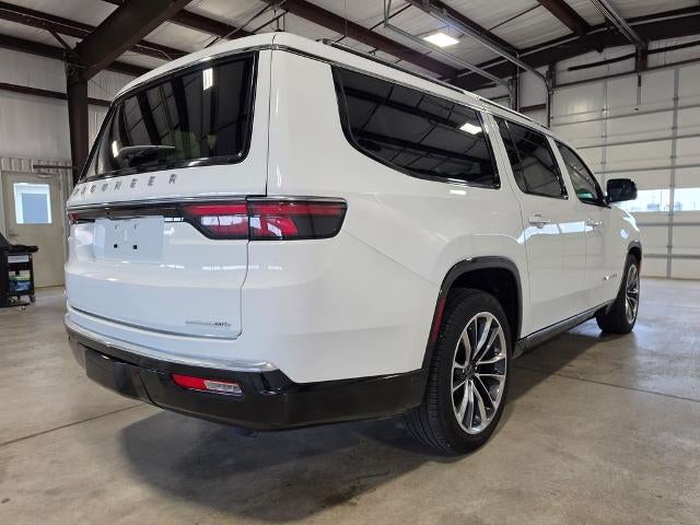 2023 Jeep Wagoneer L Series III 4x4