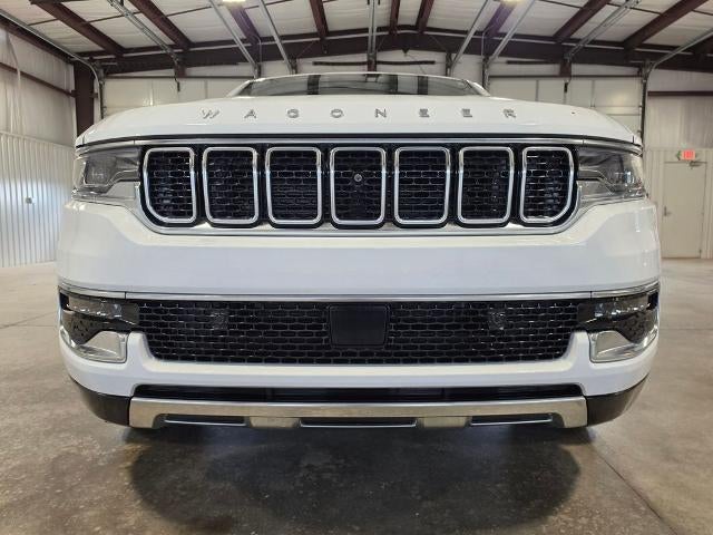 2023 Jeep Wagoneer L Series III - Photo 8