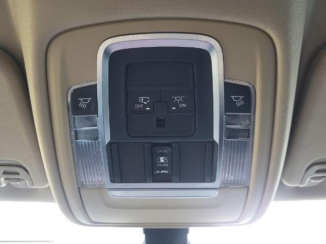 2019 RAM 1500 Laramie Quad Cab 4x4 6'4" Box