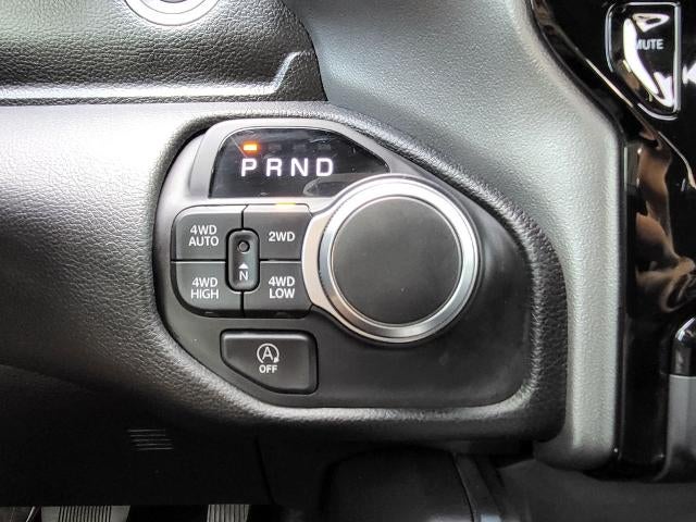 2025 RAM 1500 Big Horn Crew Cab 4x4 5'7" Box