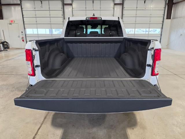 2023 RAM 1500 Big Horn Crew Cab 4x4 5'7" Box