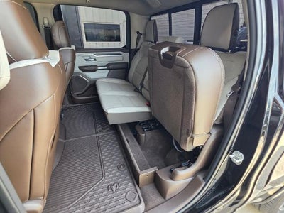 2025 RAM 1500 Laramie Crew Cab 4x4 5'7" Box