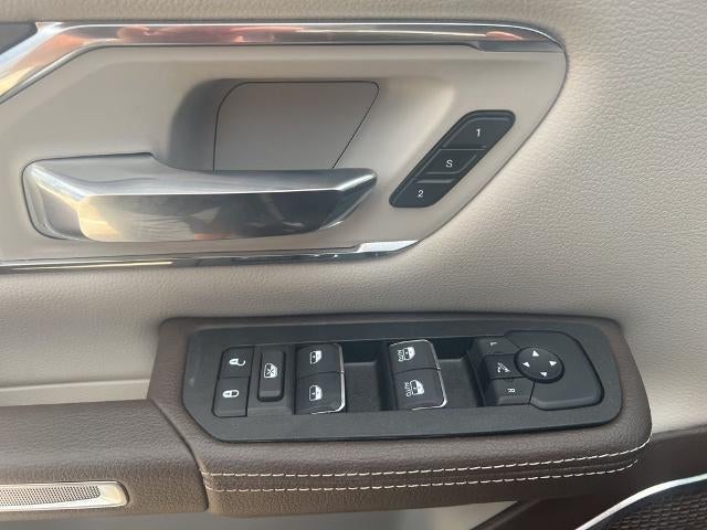 2025 RAM 1500 Laramie Crew Cab 4x4 5'7" Box