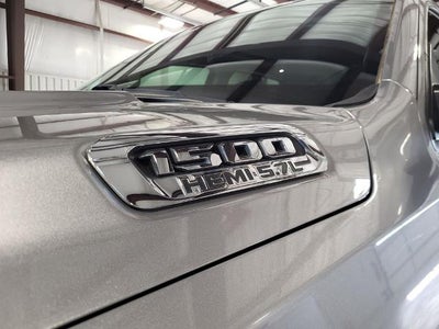 2022 RAM 1500 Laramie Crew Cab 4x4 5'7" Box