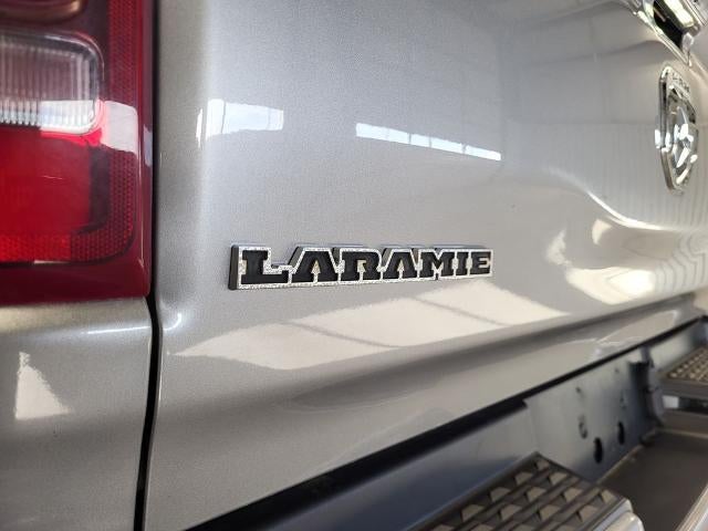 2022 RAM 1500 Laramie Crew Cab 4x4 5'7" Box