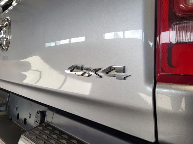 2022 RAM 1500 Laramie Crew Cab 4x4 5'7" Box