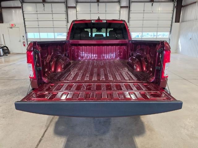 2020 RAM 1500 Big Horn Crew Cab 4x4 6'4" Box
