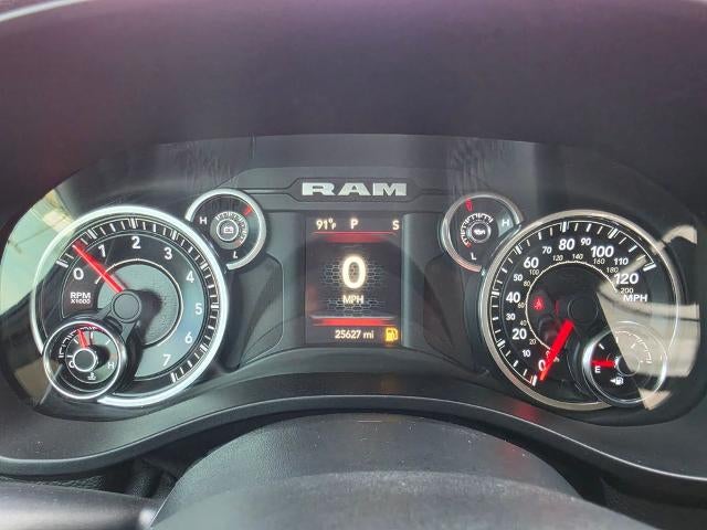2020 RAM 1500 Big Horn Crew Cab 4x4 6'4" Box