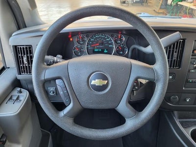 2024 Chevrolet Express Passenger 2500 1LT