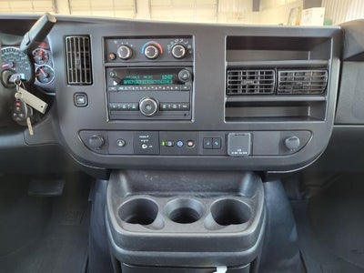 2024 Chevrolet Express Passenger 2500 1LT