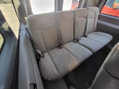 2024 Chevrolet Express Passenger 2500 1LT
