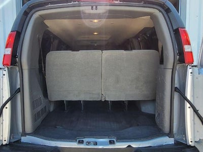 2024 Chevrolet Express Passenger 2500 1LT