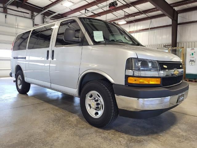 2024 Chevrolet Express Passenger 2500 1LT