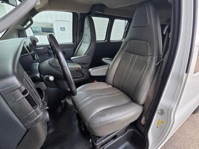 2023 Chevrolet Express Passenger 3500 LS