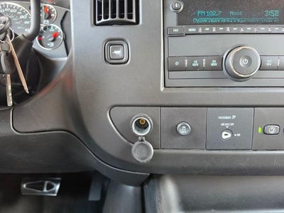 2023 Chevrolet Express Passenger 3500 LS