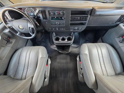 2023 Chevrolet Express Passenger 3500 LS