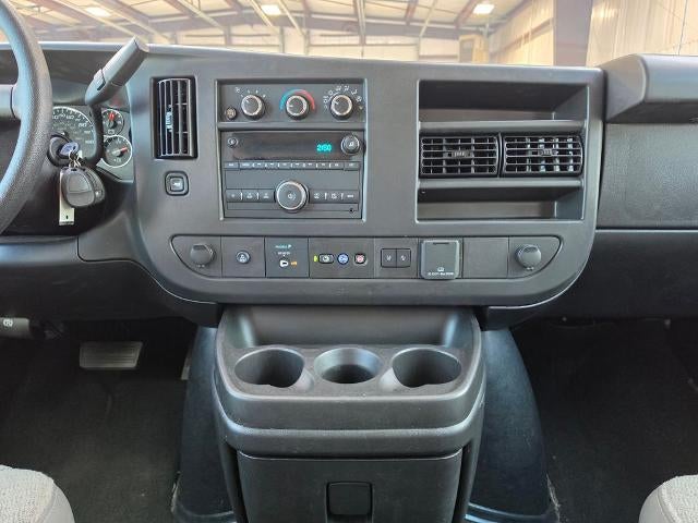 2025 Chevrolet Express Passenger 1LT