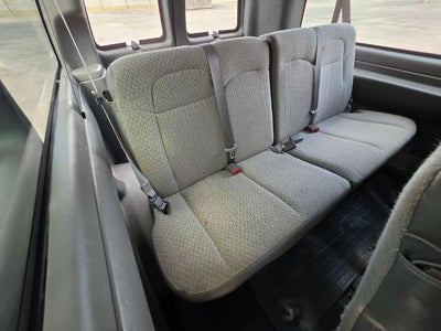 2025 Chevrolet Express Passenger 1LT