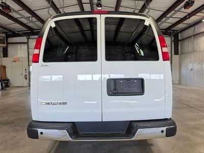 2025 Chevrolet Express Passenger 1LT