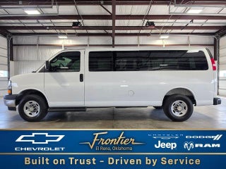 2025 Chevrolet Express Passenger 1LT