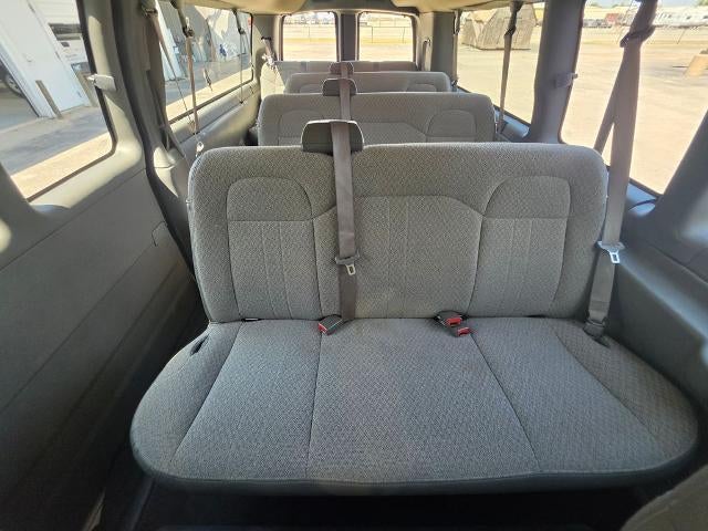 2025 Chevrolet Express Passenger 1LT