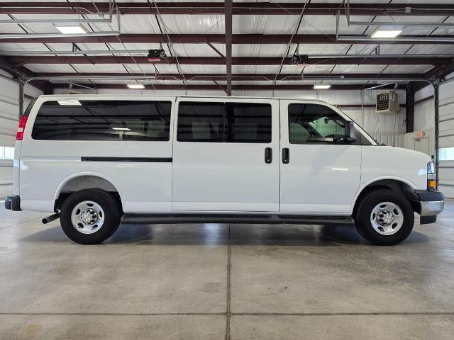 2025 Chevrolet Express Passenger 1LT