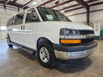 2025 Chevrolet Express Passenger 1LT