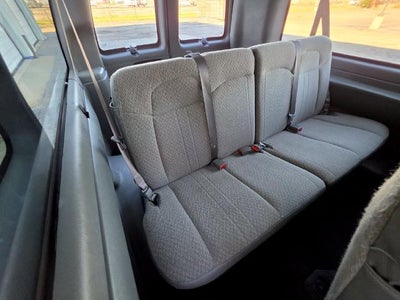 2025 Chevrolet Express Passenger 1LT