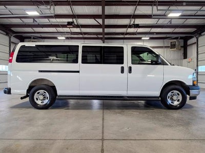 2025 Chevrolet Express Passenger 1LT