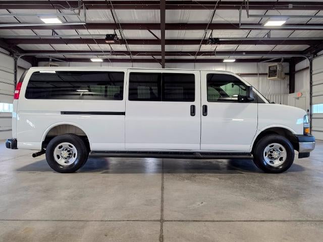 2025 Chevrolet Express Passenger 1LT