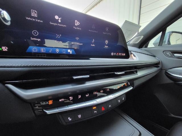 2024 Cadillac XT4 Premium Luxury