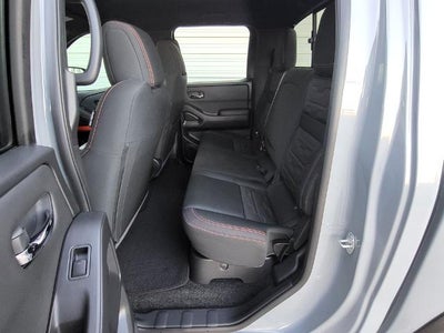 2024 Nissan Frontier Crew Cab PRO-4X 4x4