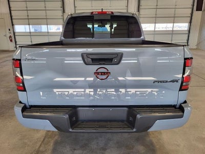 2024 Nissan Frontier Crew Cab PRO-4X 4x4