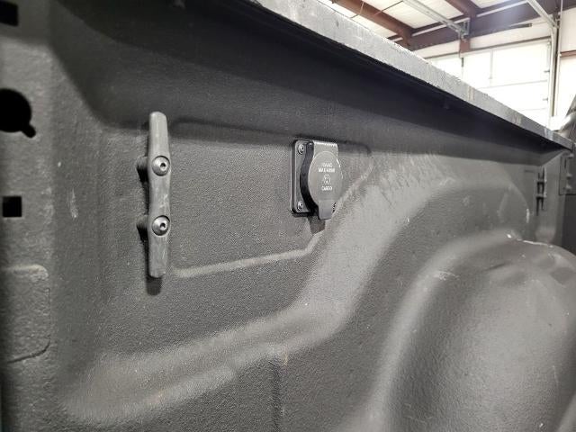 2023 RAM 2500 Tradesman Crew Cab 4x4 6'4" Box