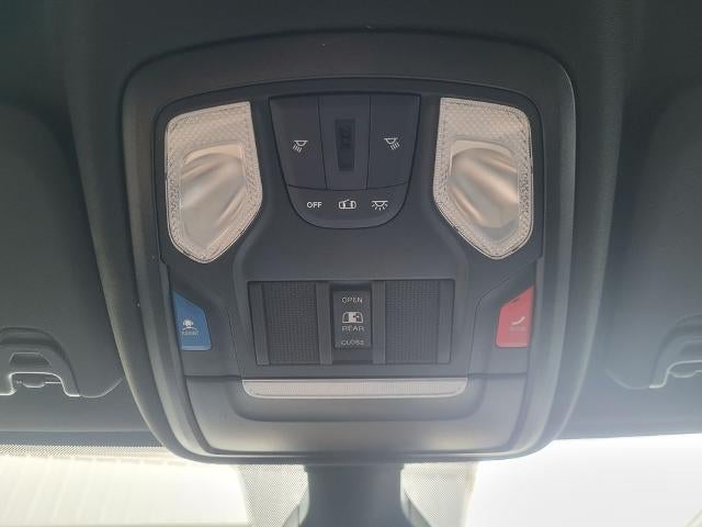 2023 RAM 2500 Tradesman Crew Cab 4x4 6'4" Box