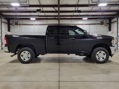 2023 RAM 2500 Tradesman Crew Cab 4x4 6'4" Box