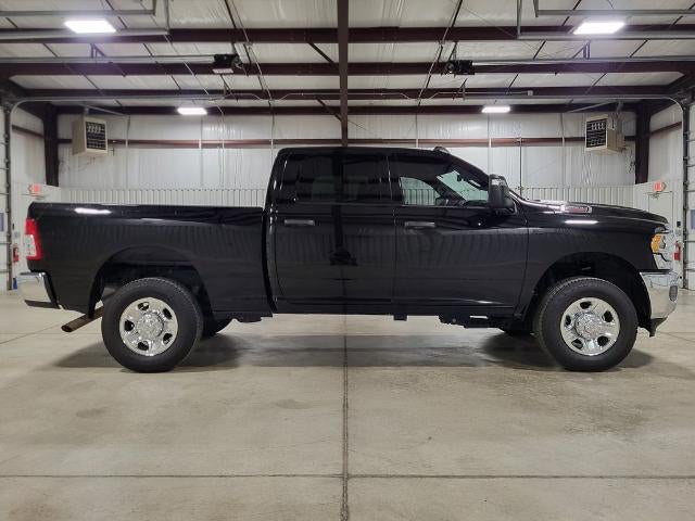 2023 RAM 2500 Tradesman Crew Cab 4x4 6'4" Box