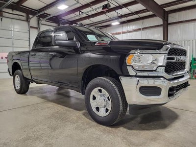 2023 RAM 2500 Tradesman Crew Cab 4x4 6'4" Box