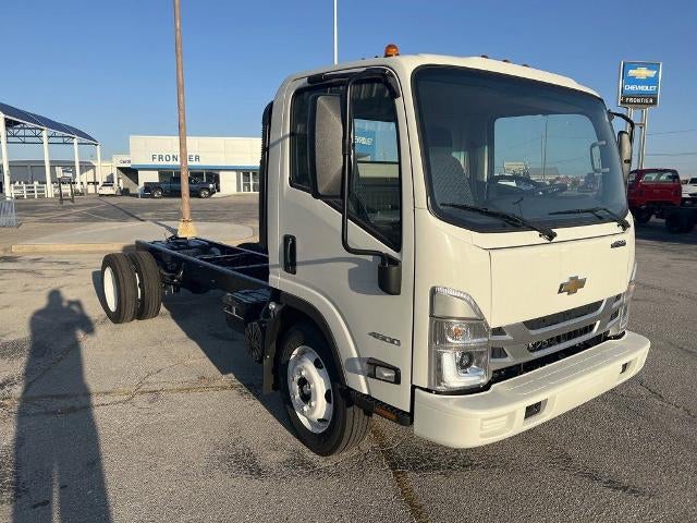 2024 Chevrolet Low Cab Forward 4500 1WT
