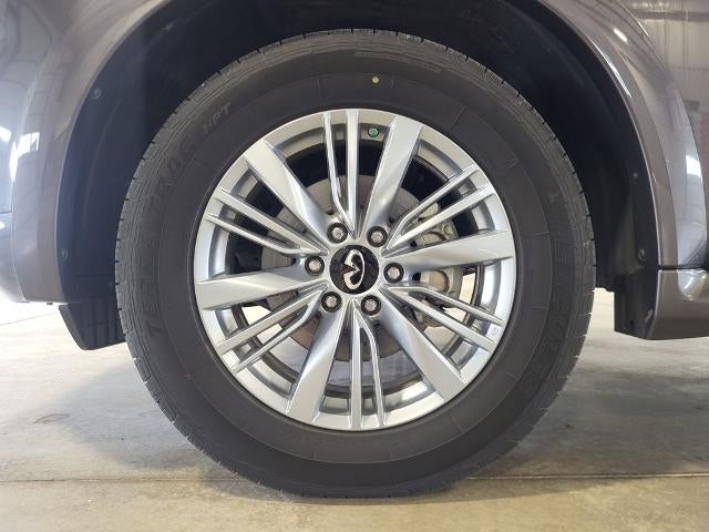 2024 INFINITI QX80 LUXE AWD